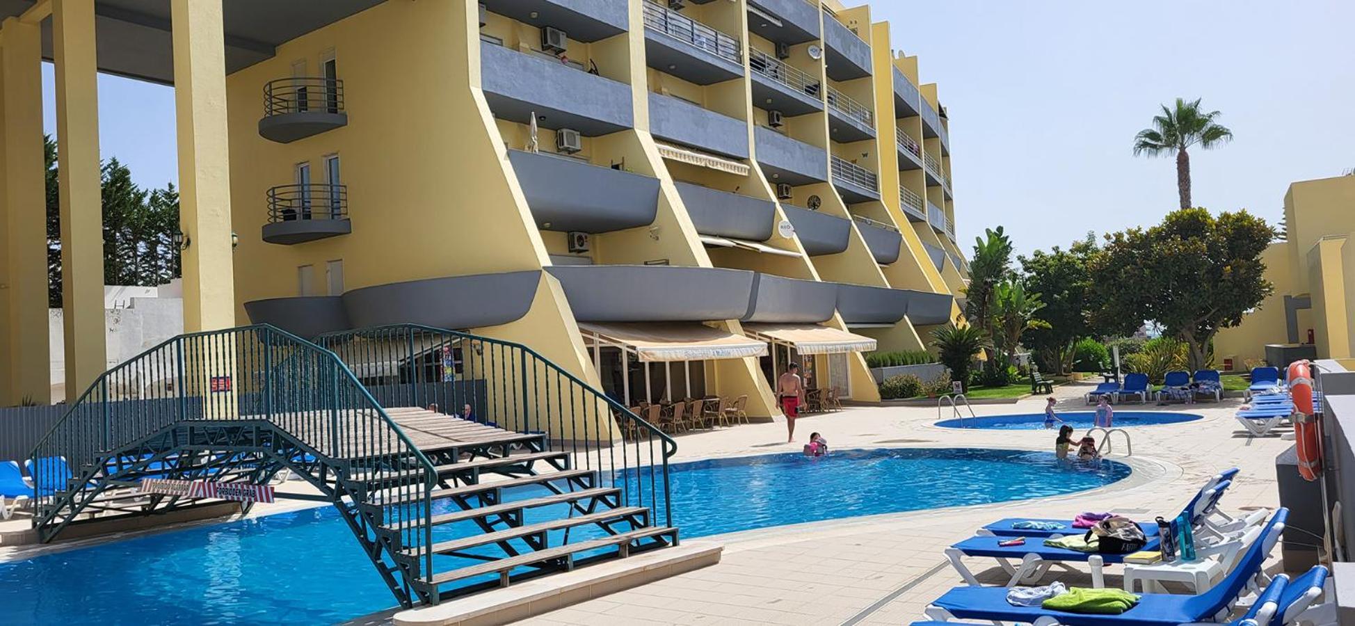 Lagos-Piscine Et Mer- Condominio Do Mar Esterno foto